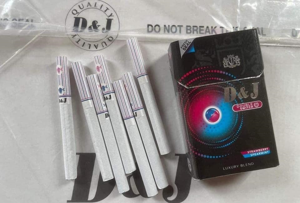 (D&J) ดีแอนเจ สีดำ 2 เม็ดกด(มวลปกติ) 2